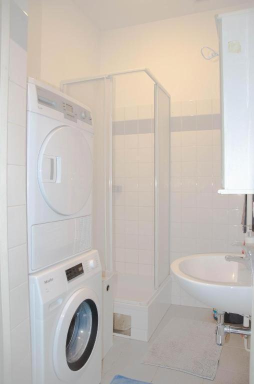 Wonderful Two Bedroom Apartment เวียนนา ภายนอก รูปภาพ